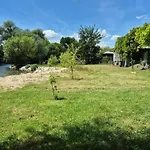 Villa Riverside Pearl House By The River And Swimming Pool