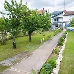 Riverside Pearl House By The River And Swimming Pool ヴィラ