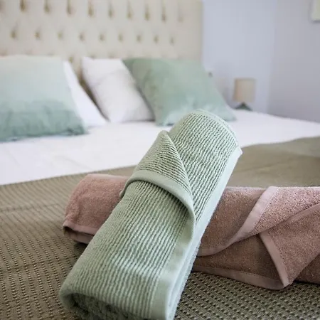 Riverside Pearl House By The River And Swimming Pool Blagaj