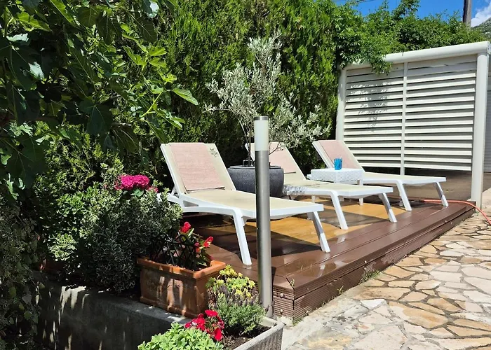 Villa Riverside Pearl House By The River And Swimming Pool Blagaj